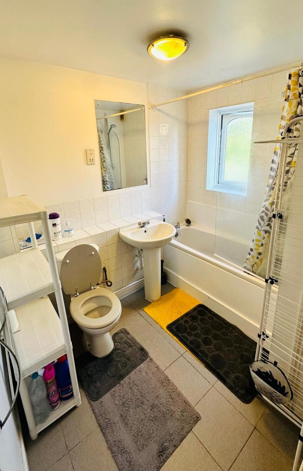 The Right Place. A Fabulous/Cozy Double Room Лондон Екстериор снимка