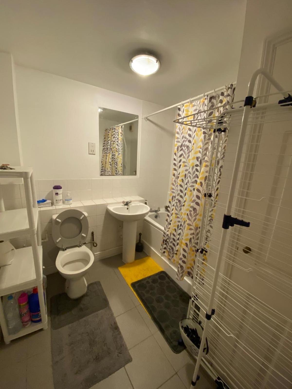 The Right Place. A Fabulous/Cozy Double Room Лондон Екстериор снимка